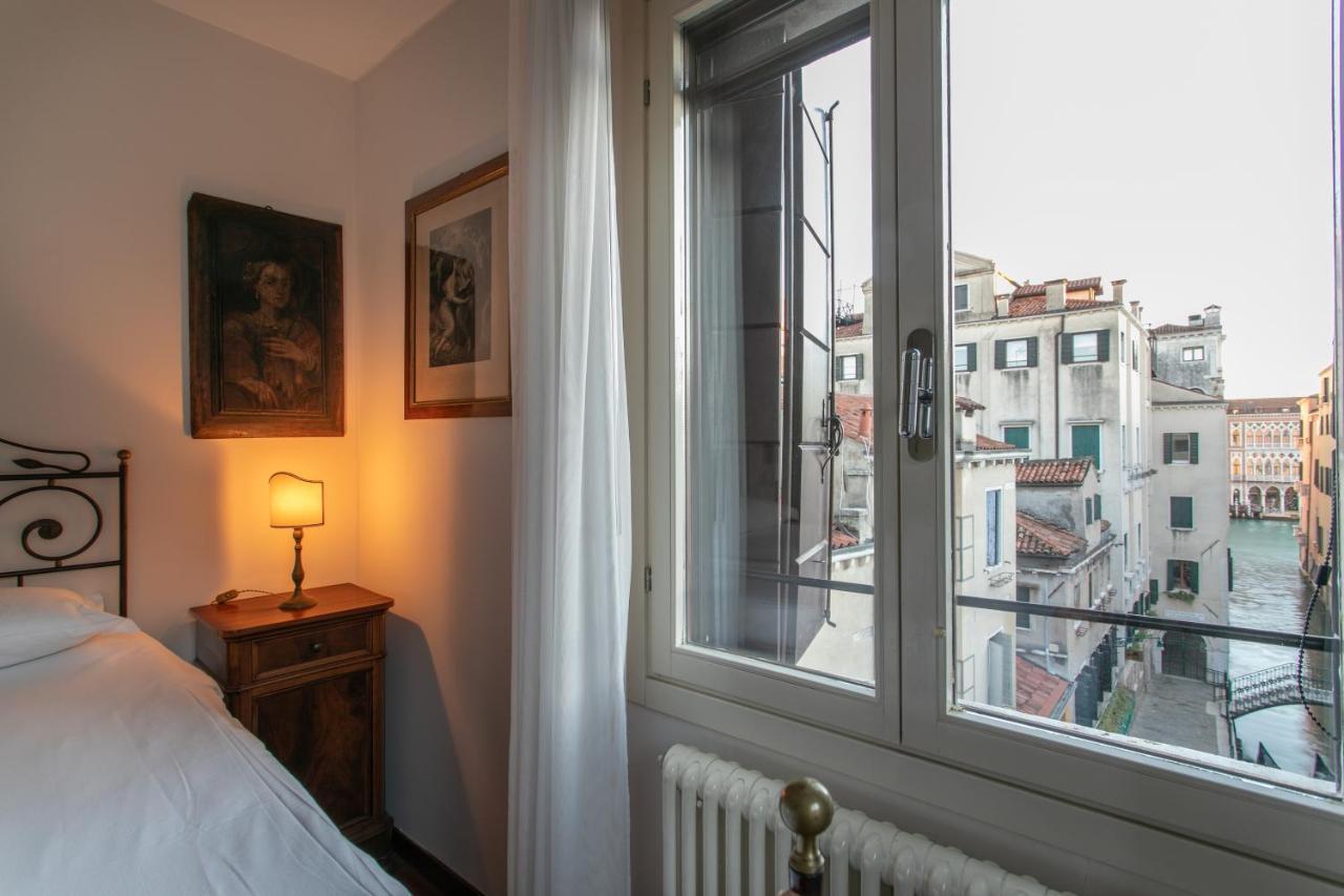 Ca' Al Giglio - Appartamento Vista Canale Veneţia Exterior foto